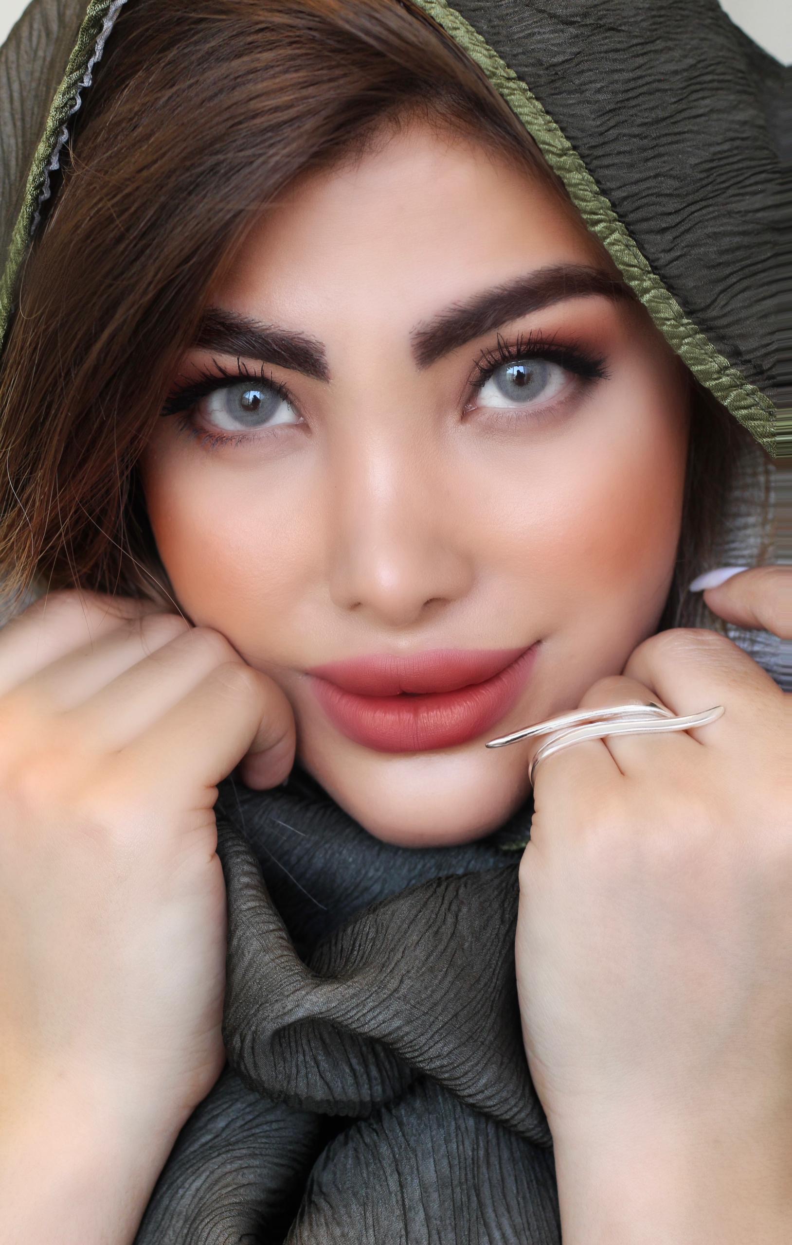 لنز رنگی الکسا لیسبون گری  ALEXA LISBON GRAY