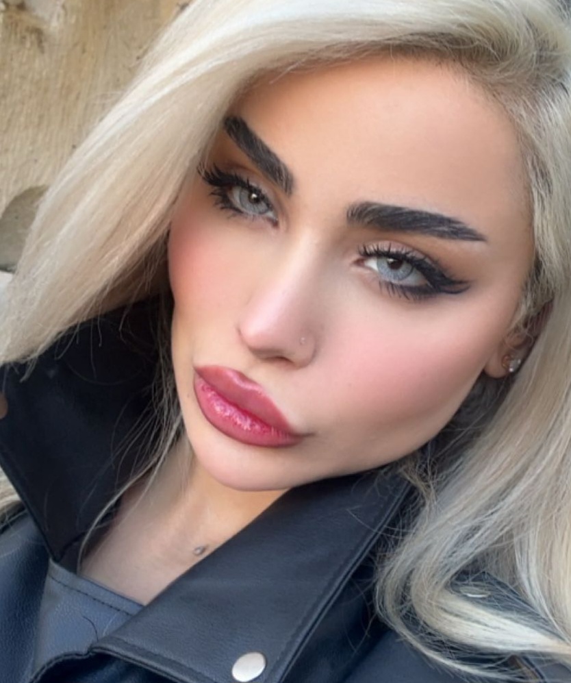 لنز رنگی میس لنز اشن گرین MISS LENS ASHEN GREEN