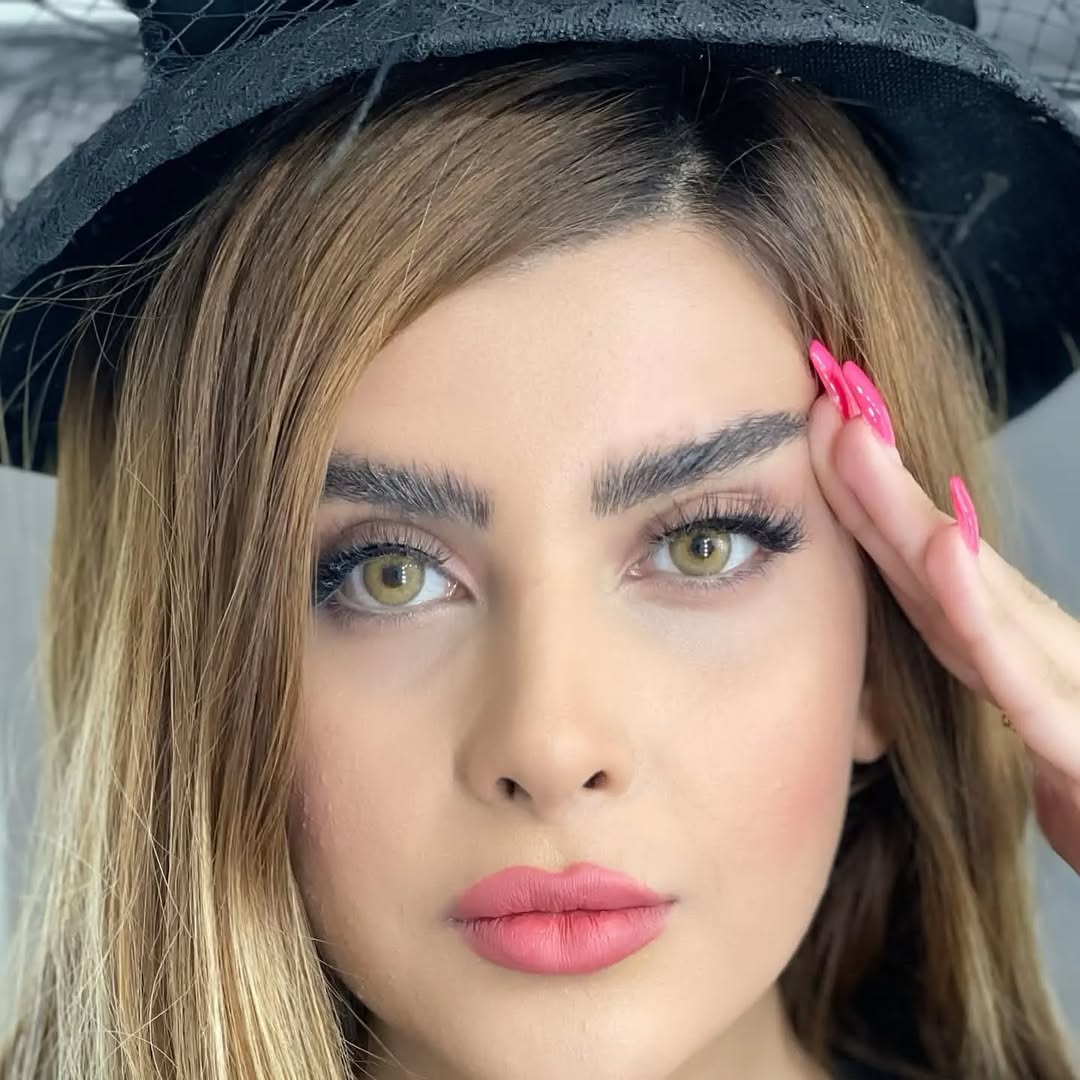 لنز رنگی آیس کالر کارامل  ICE COLOR CARAMEL