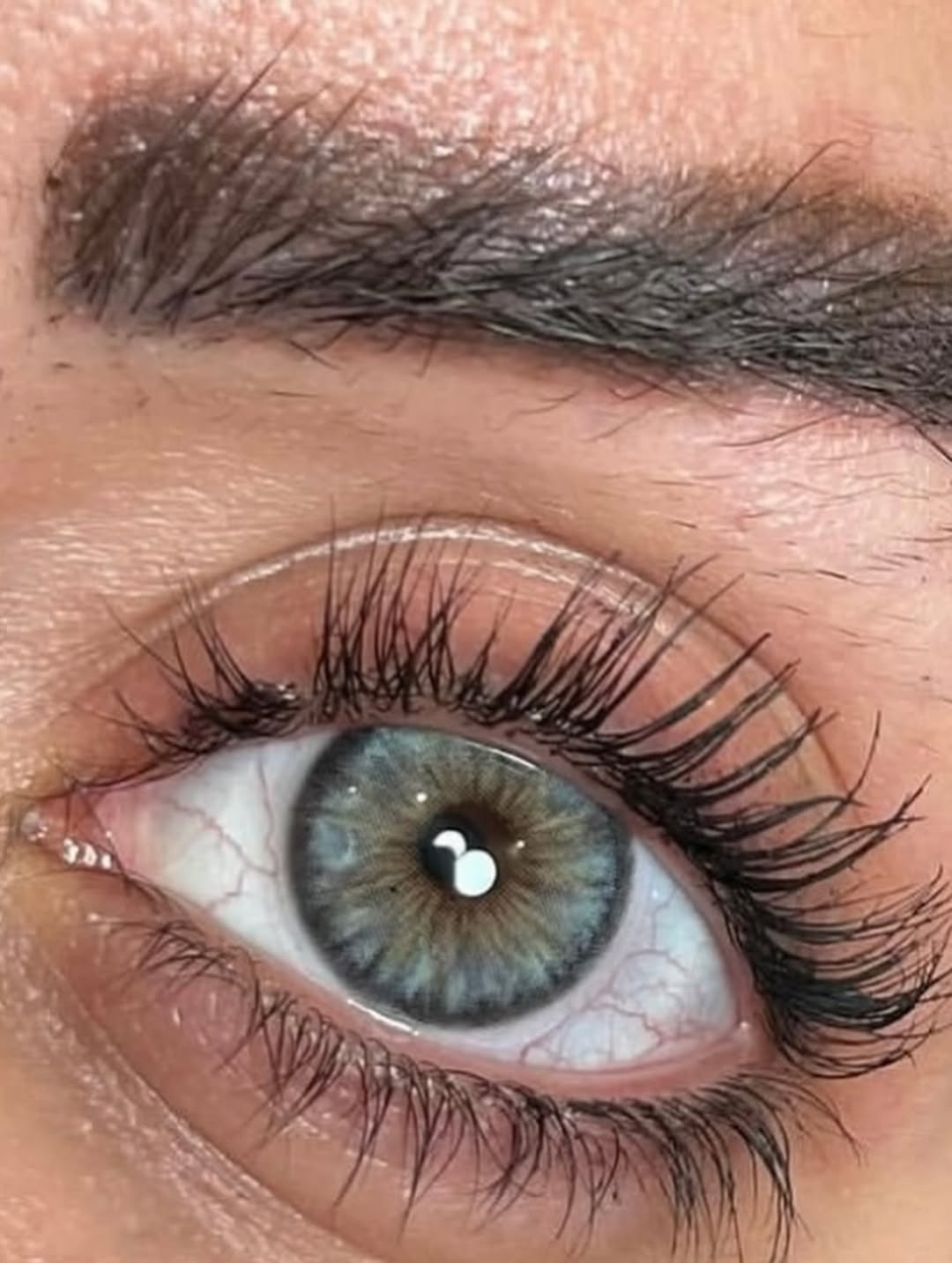 لنز رنگی اوربان کلئوپاترا اسکای بلو  URBAN CLEOPATRA SKY BLUE