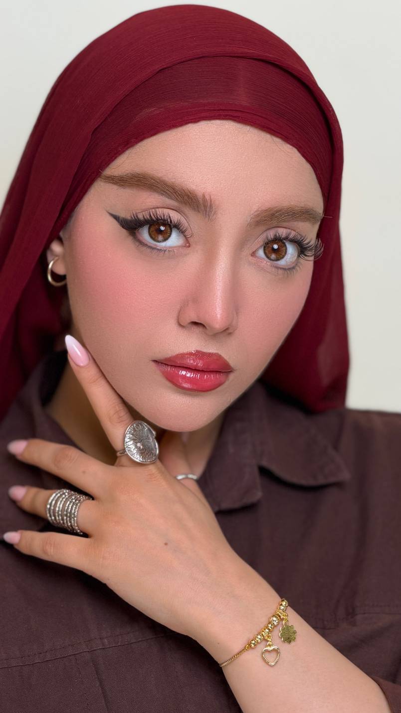 لنز رنگی یونیک کلئوپاترا هیزل   UNIQUE CLEOPATRA HAZEL