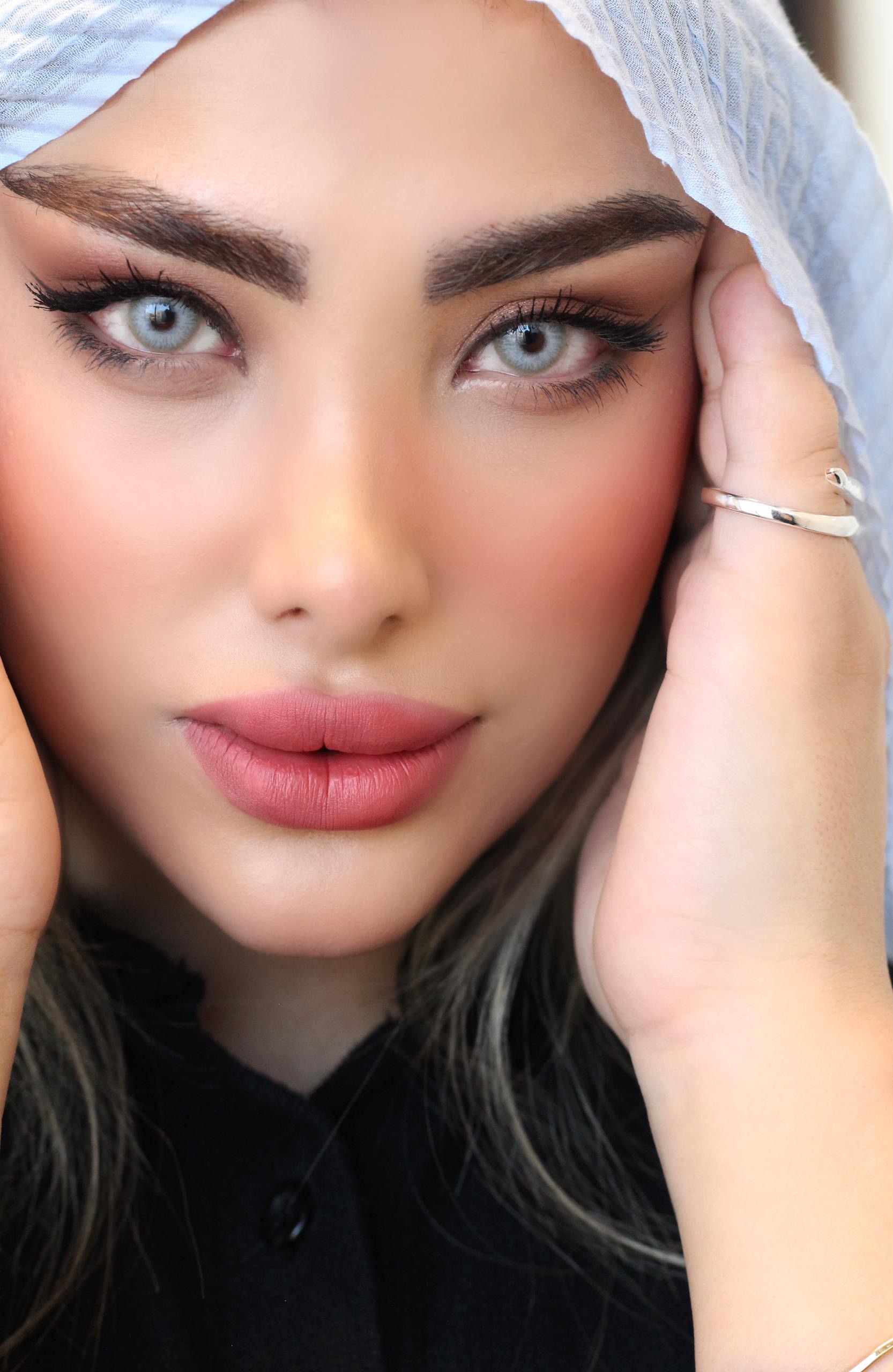 لنز رنگی الکسا توکیو بژ  ALEXA TOKYO BEIGE
